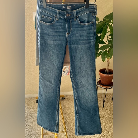 Hollister Medium Blue Boot Cut Jeans - Picture 1 of 6